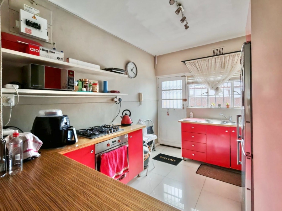 2 Bedroom Property for Sale in Kenilworth Western Cape